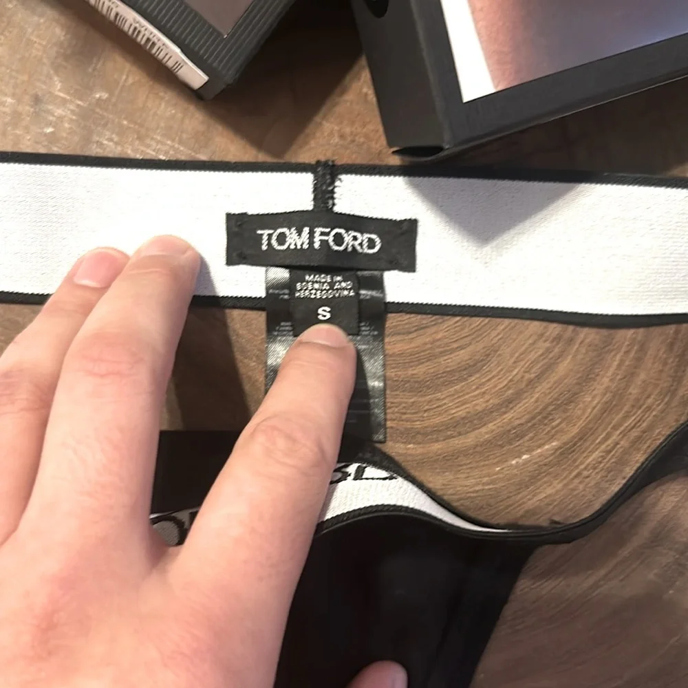 Tom Ford - Picture 5 of 7